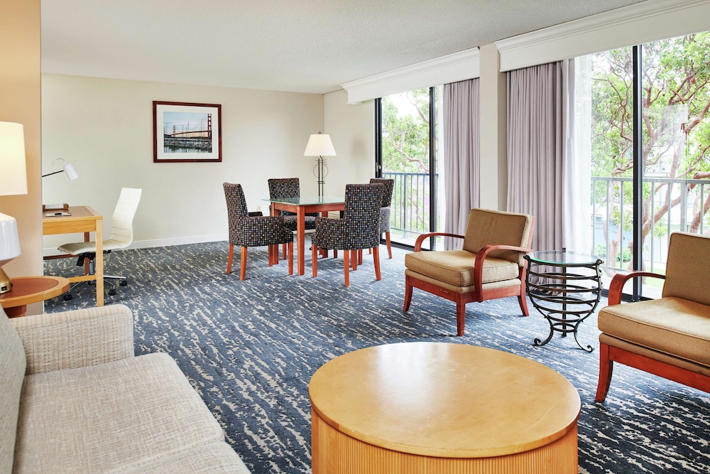 Suite, 1 King Bed