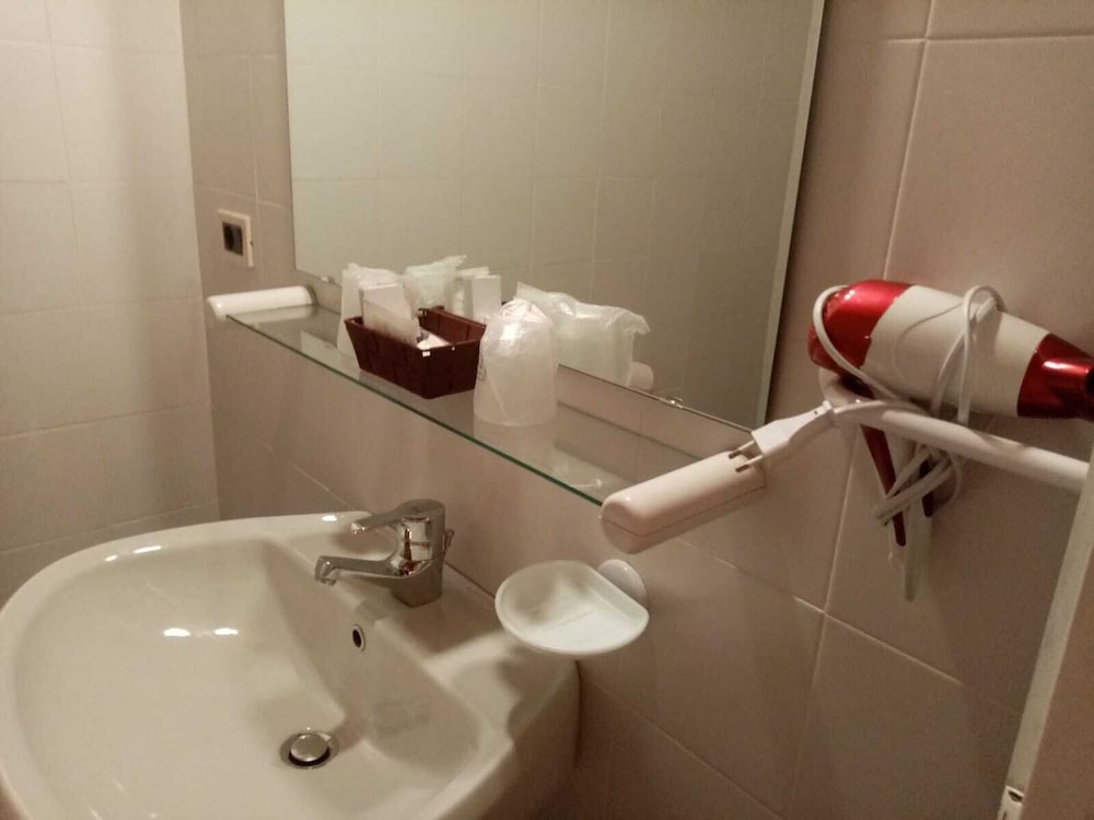 Classic Triple Room photo 2