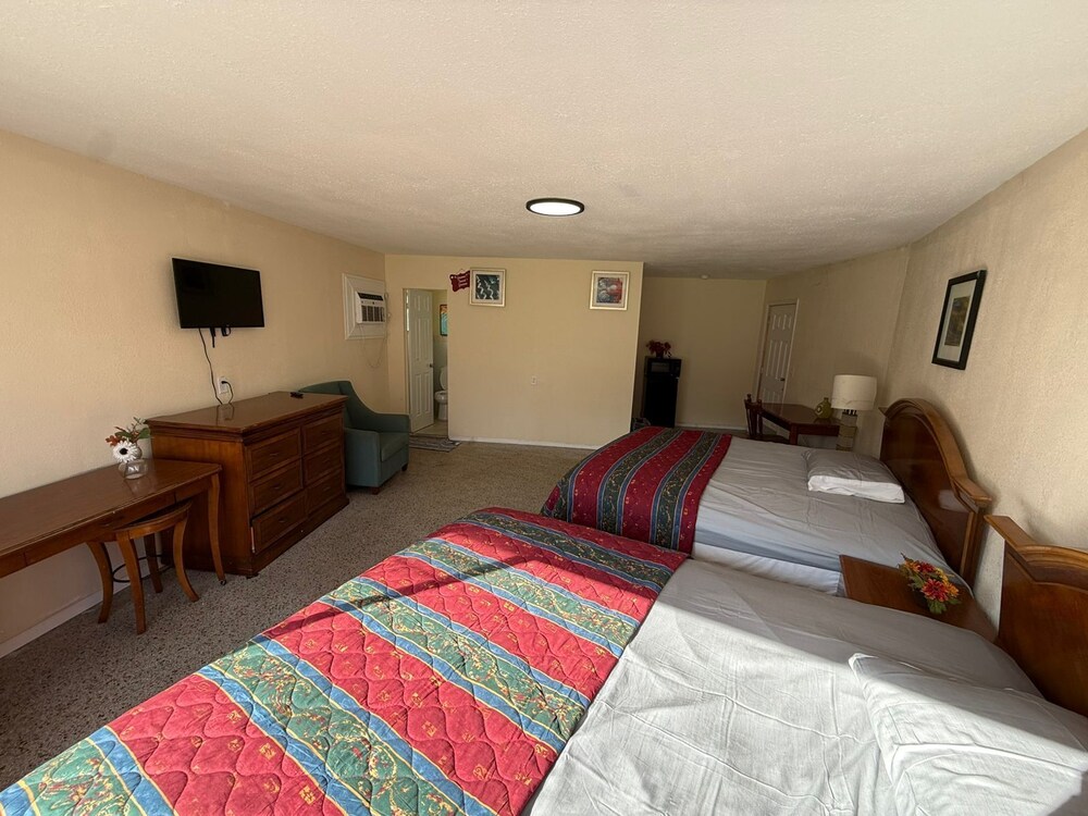 Apartment, Smoking (Double Queen Bed) photo 3