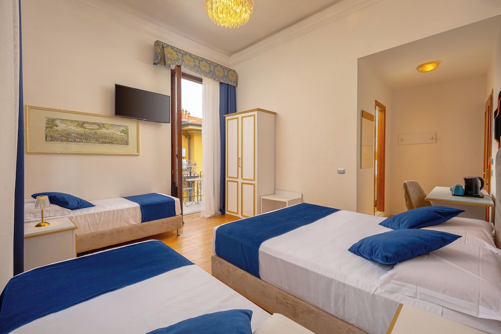 Classic Quadruple Room