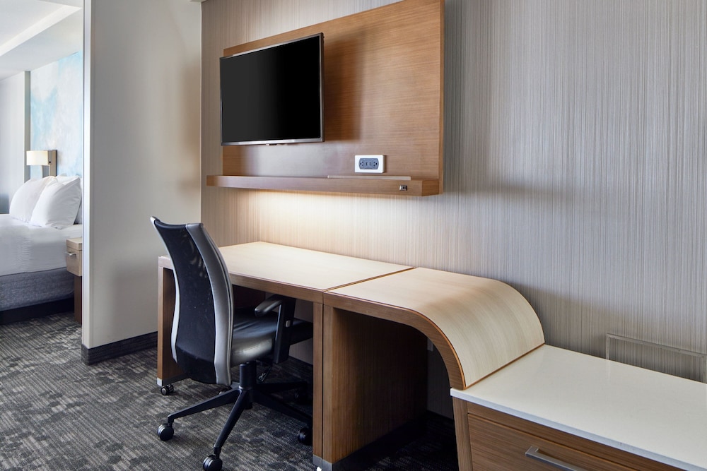 Studio, Multiple Beds (Hearing Accessible) photo 3
