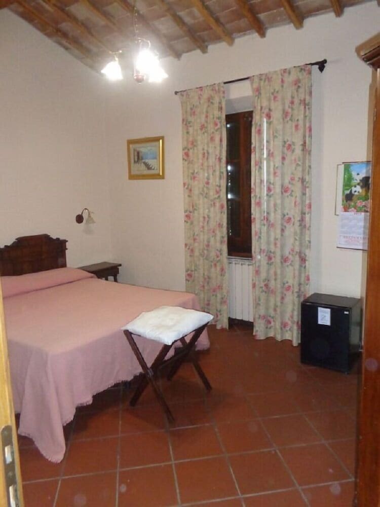 Basic Triple Room, Garden View