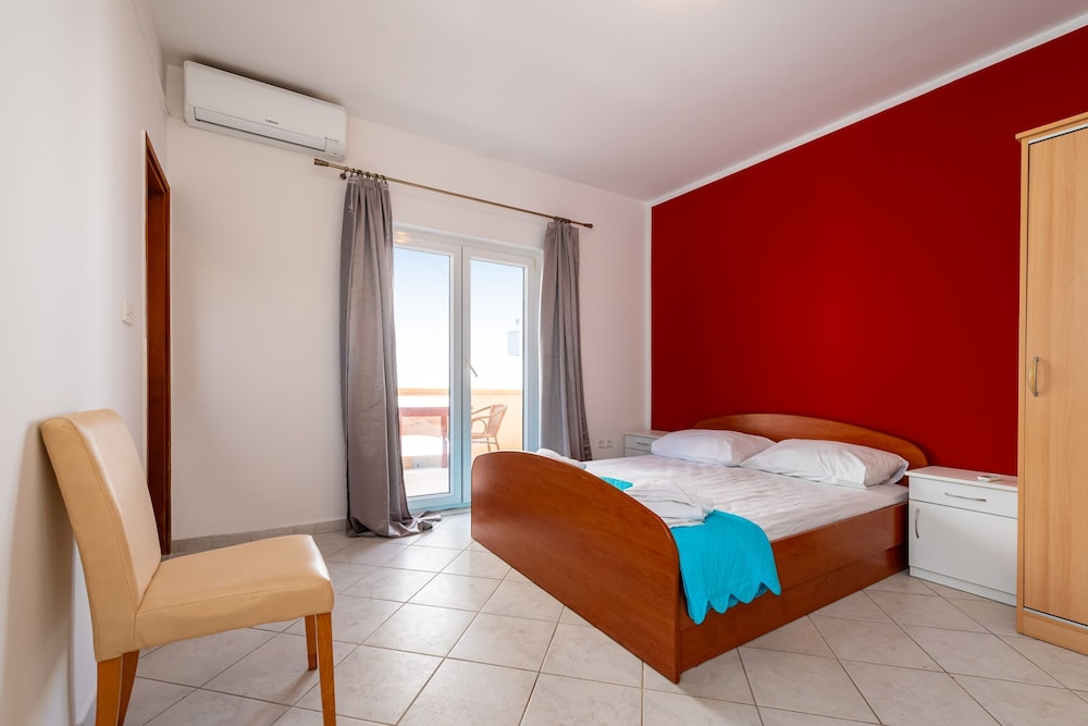 Apartment, Multiple Bedrooms, Balcony, Garden View