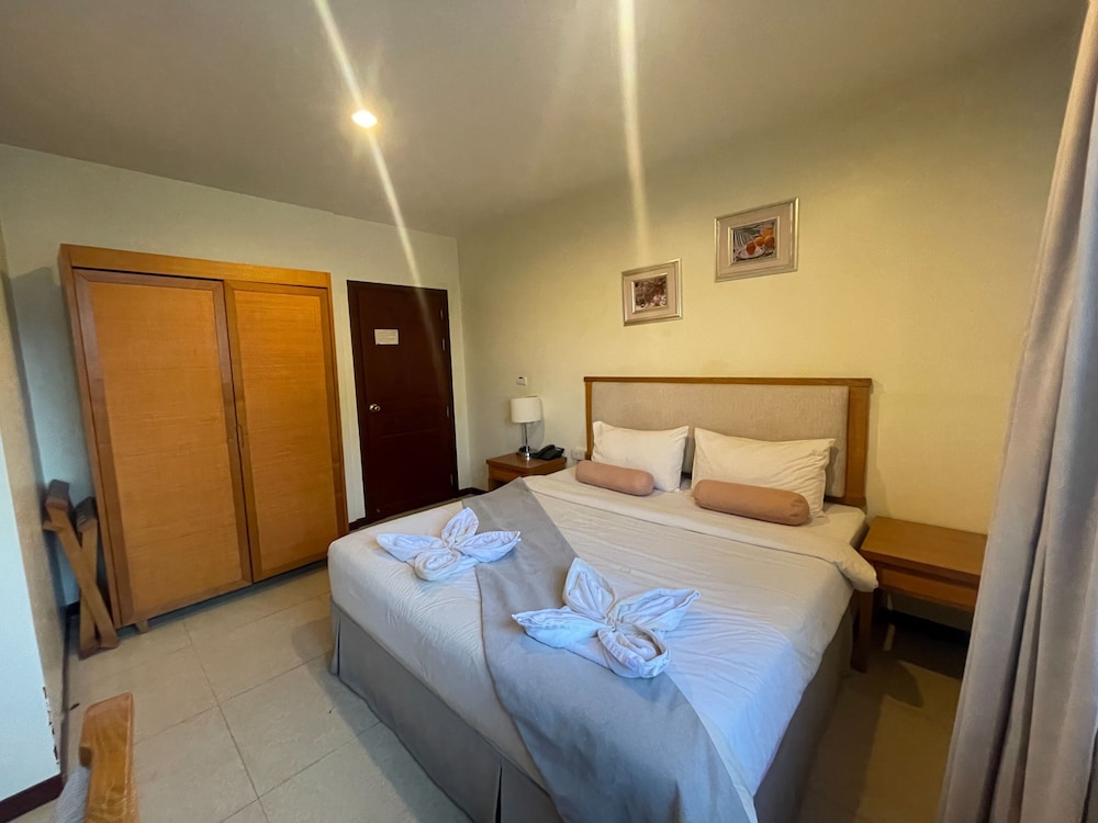 Deluxe Room, 1 King Bed