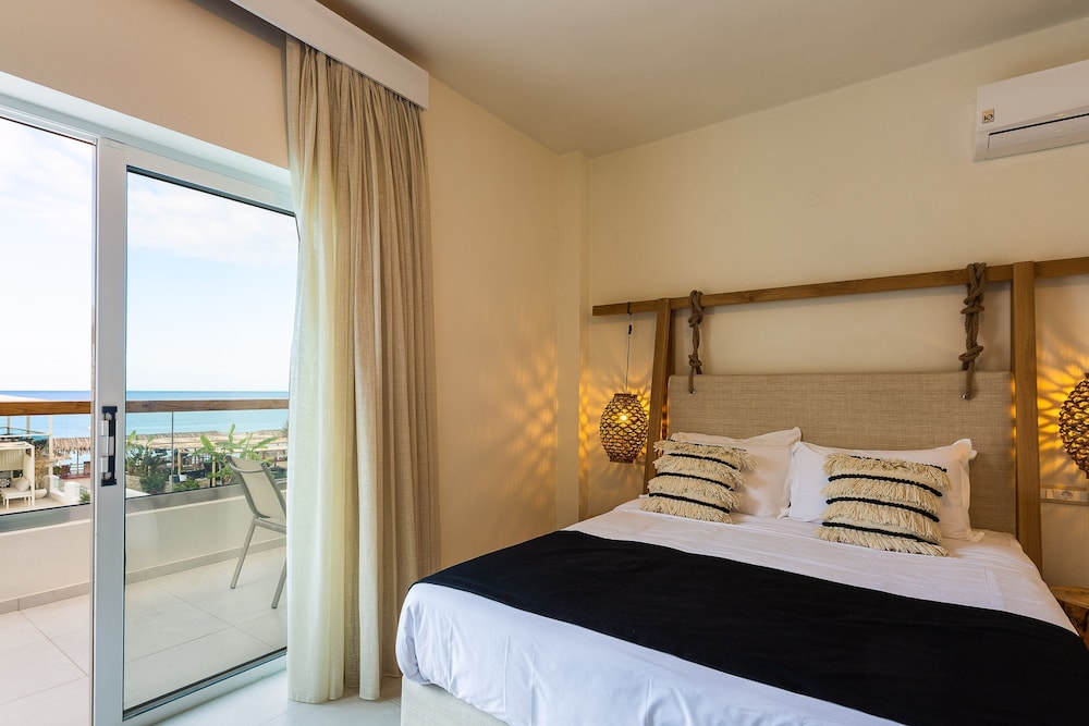 Standard Room with Sea View
