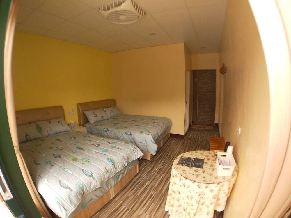 Classic Quadruple Room photo 2