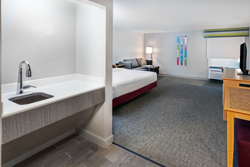 Room, 1 King Bed with Sofa bed, Accessible (Roll-In Shower) - Photo 3