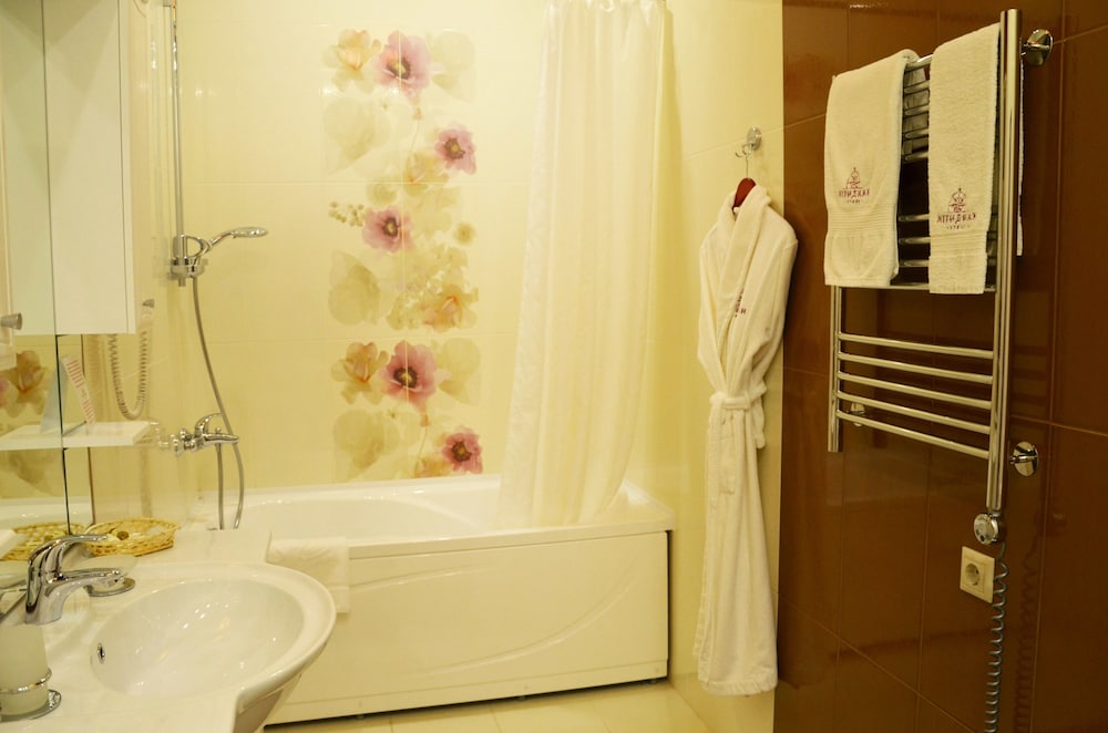 Standard Double Or Twin Room photo 3