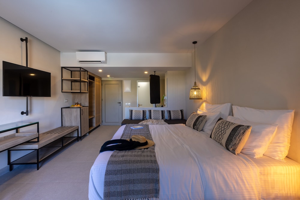 Superior Double Room, Private Pool