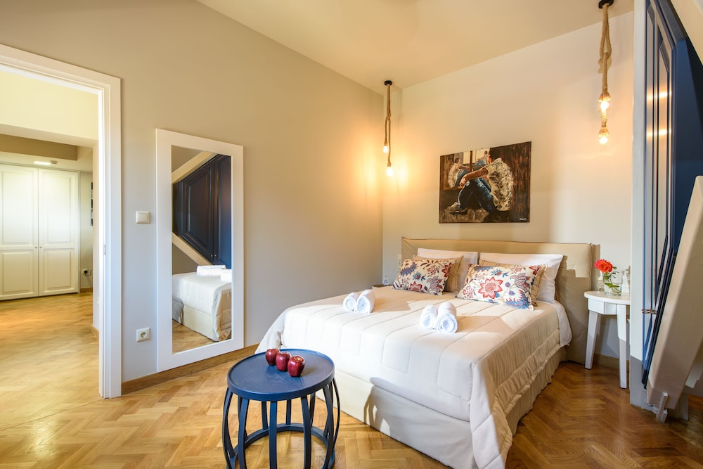 Superior Suite, 1 Bedroom, Balcony (B1) photo 2