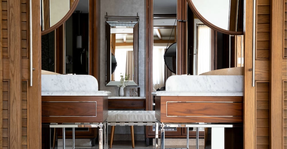 Room (Pool Terrace) thumbnail 5