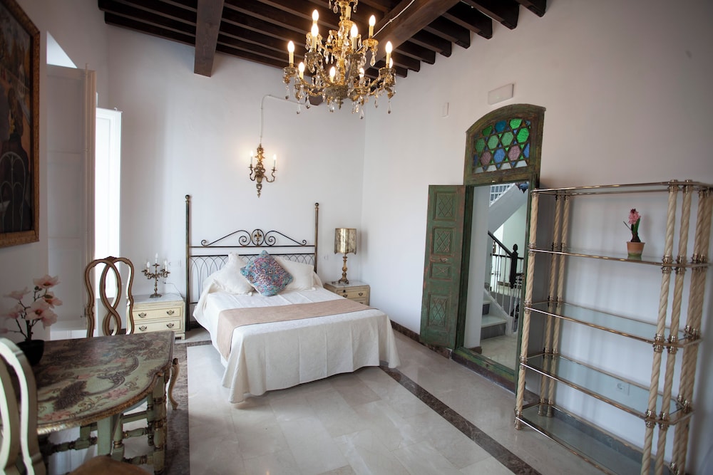 Deluxe Double Room, Balcony, Courtyard View