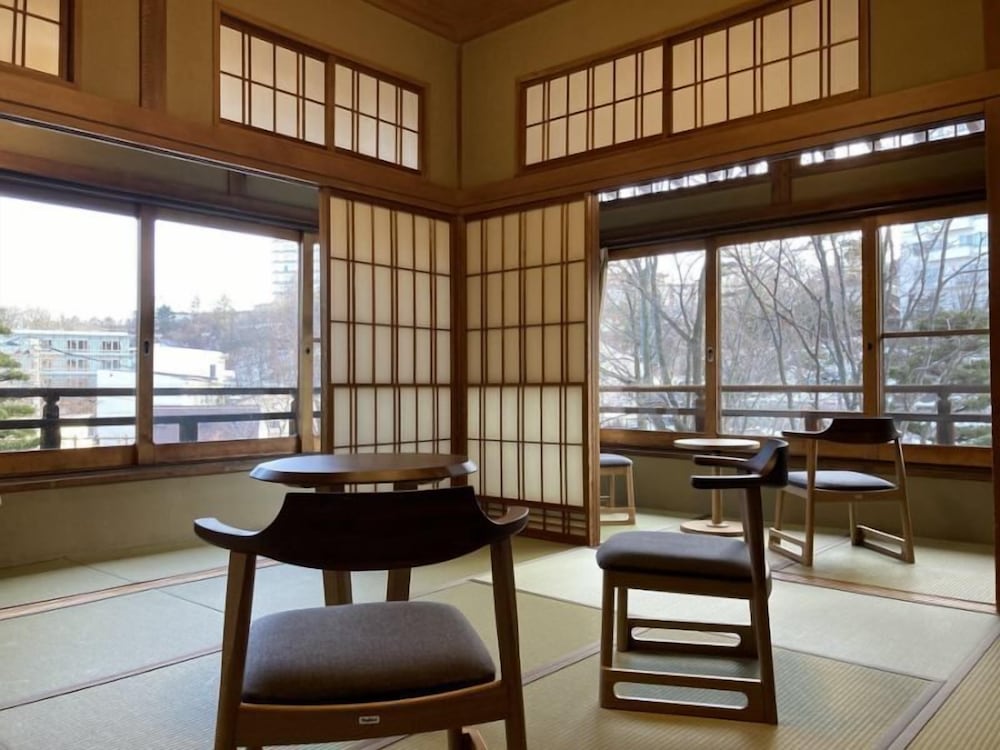 Corner Japanese Style Room with Futon, Non Smoking photo 1