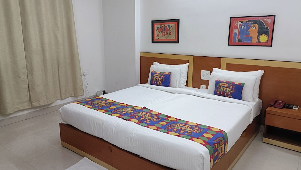 Deluxe Double or Twin Room photo 1