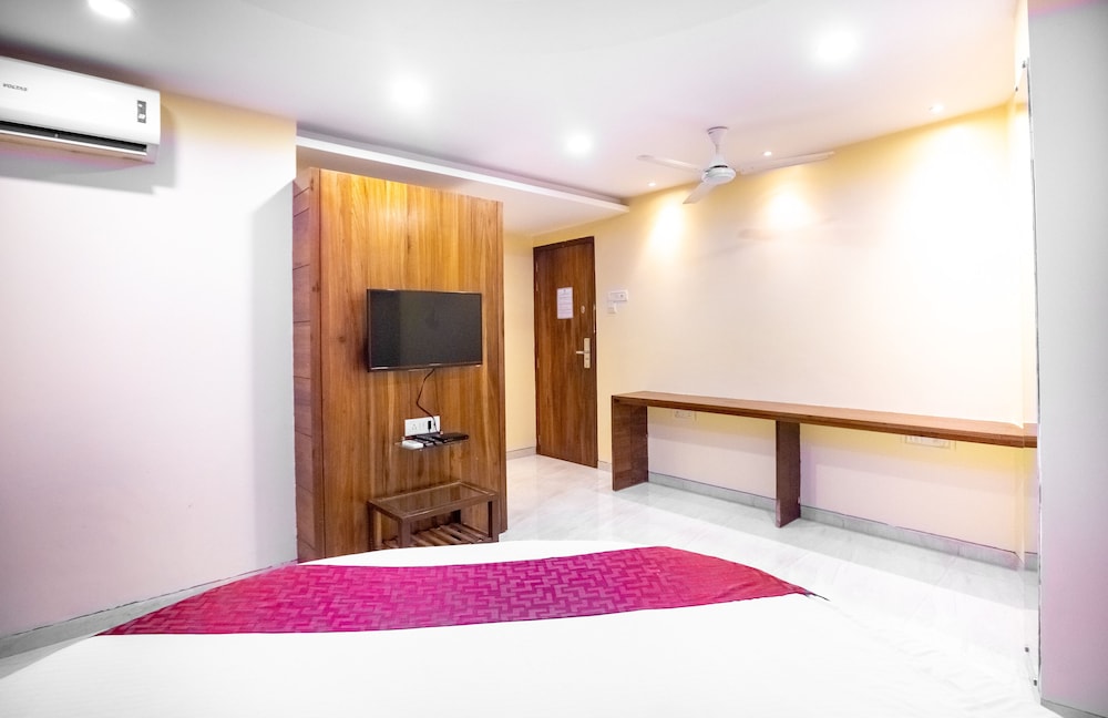 Executive Room - Photo 6
