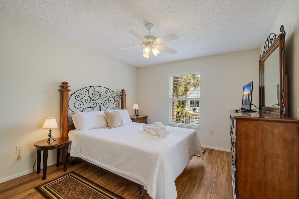 Townhome, 3 Bedrooms photo 1