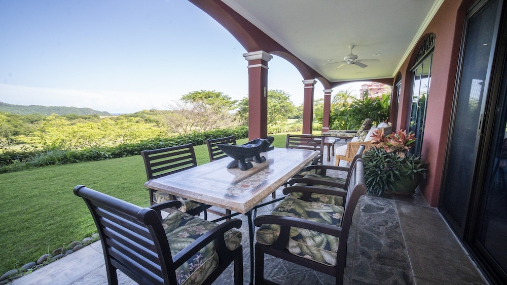 Bougainvillea 7105 - Luxury Apartment photo 2