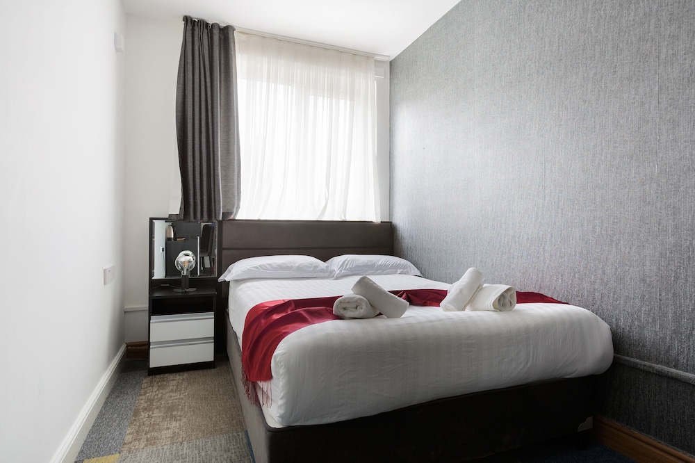 Basic Double Room, Private Bathroom (2 Adults) photo 3
