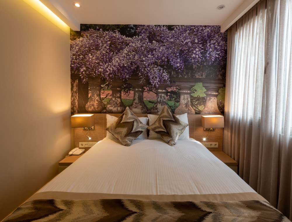 Economy Double Room photo 2