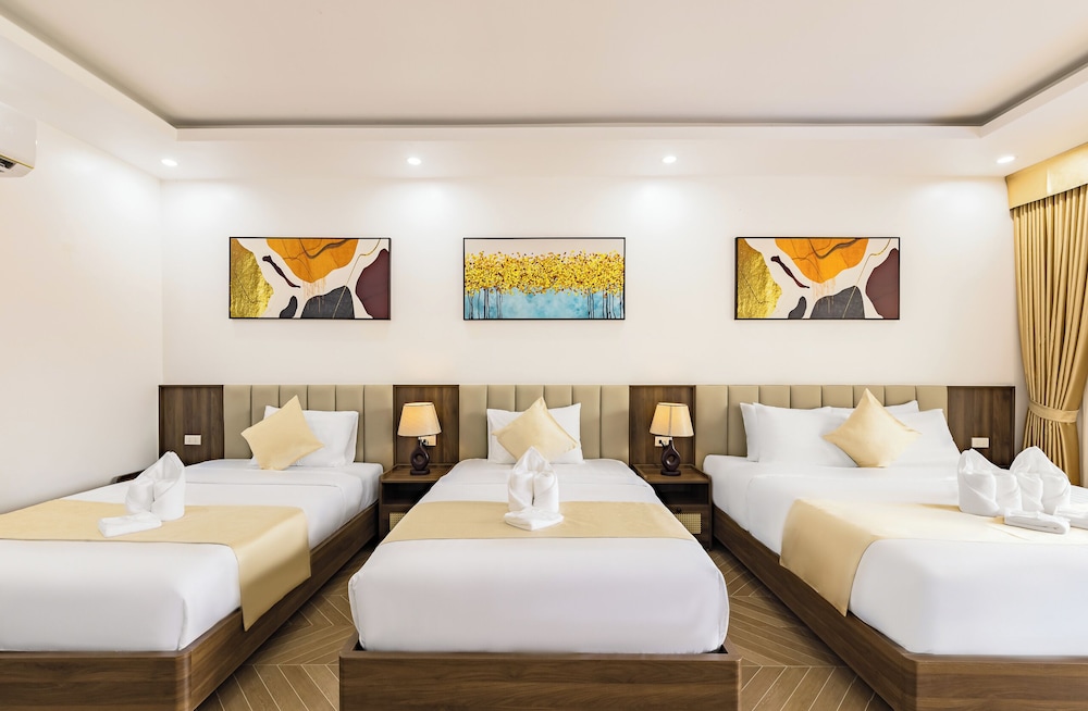 Family Quadruple Room, Balcony, Mountain View