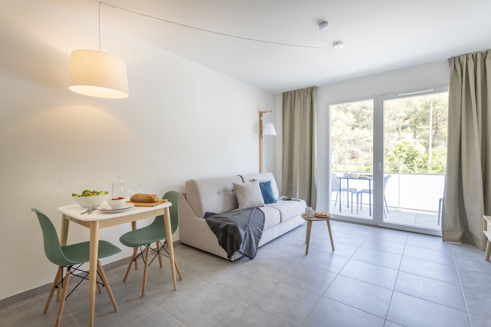 Studio 2 people - Air conditionned - Terrace or balcony - Photo 6