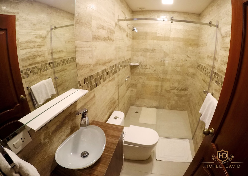 Quadruple Room, Private Bathroom photo 3