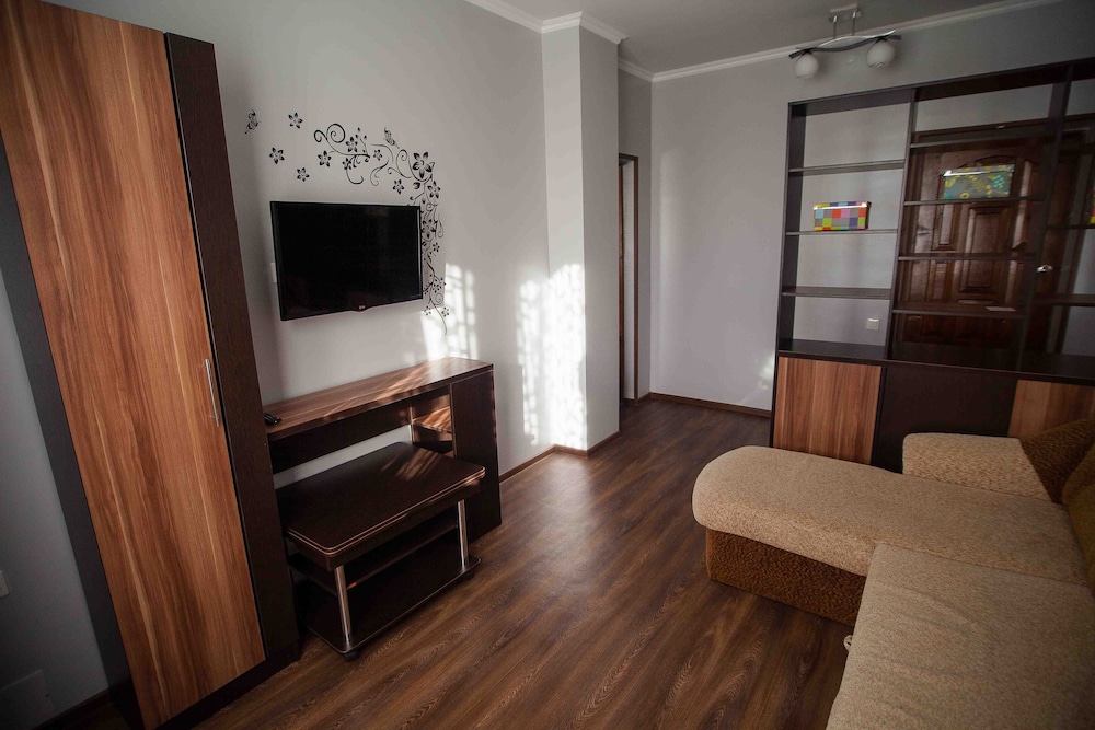Family Suite, Multiple Beds photo 3