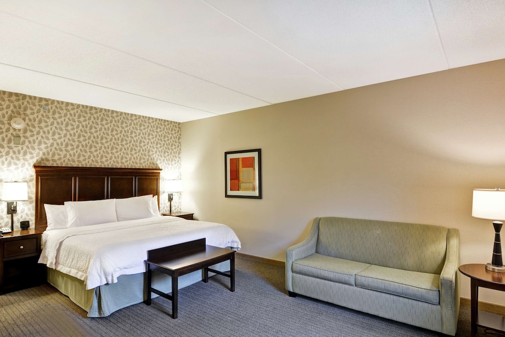 King bed study photo 2