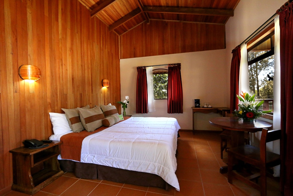 Superior Room, 1 King Bed - Photo 6