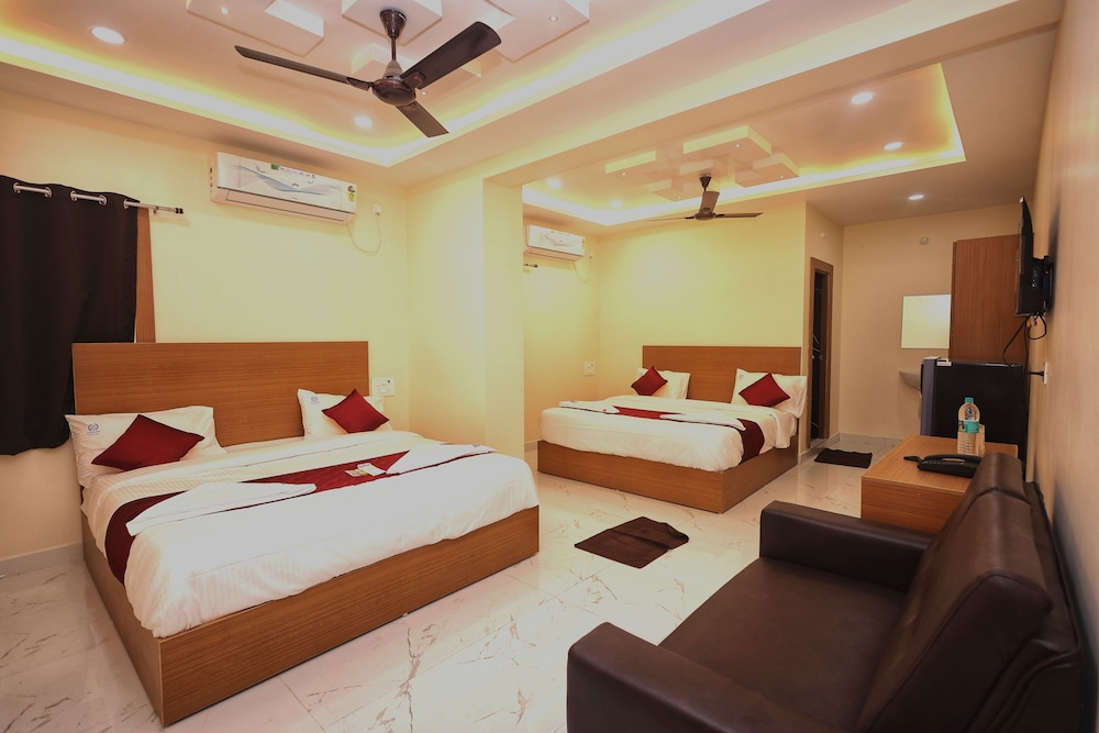 Classic Studio Suite, City View