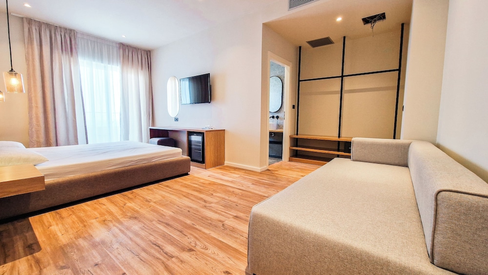 Deluxe Double or Twin Room, Sea View
