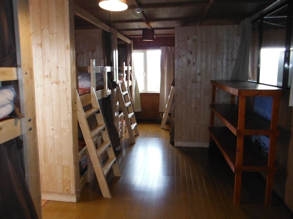 Shared Dormitory, Men only photo 1