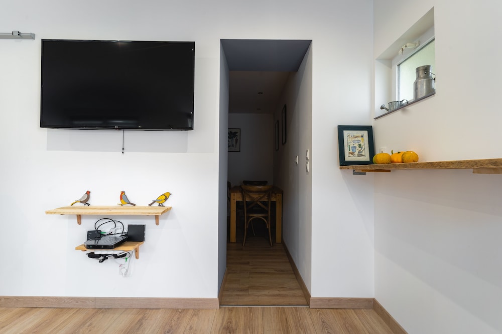 Deluxe Apartment, Ensuite, Courtyard View photo 3