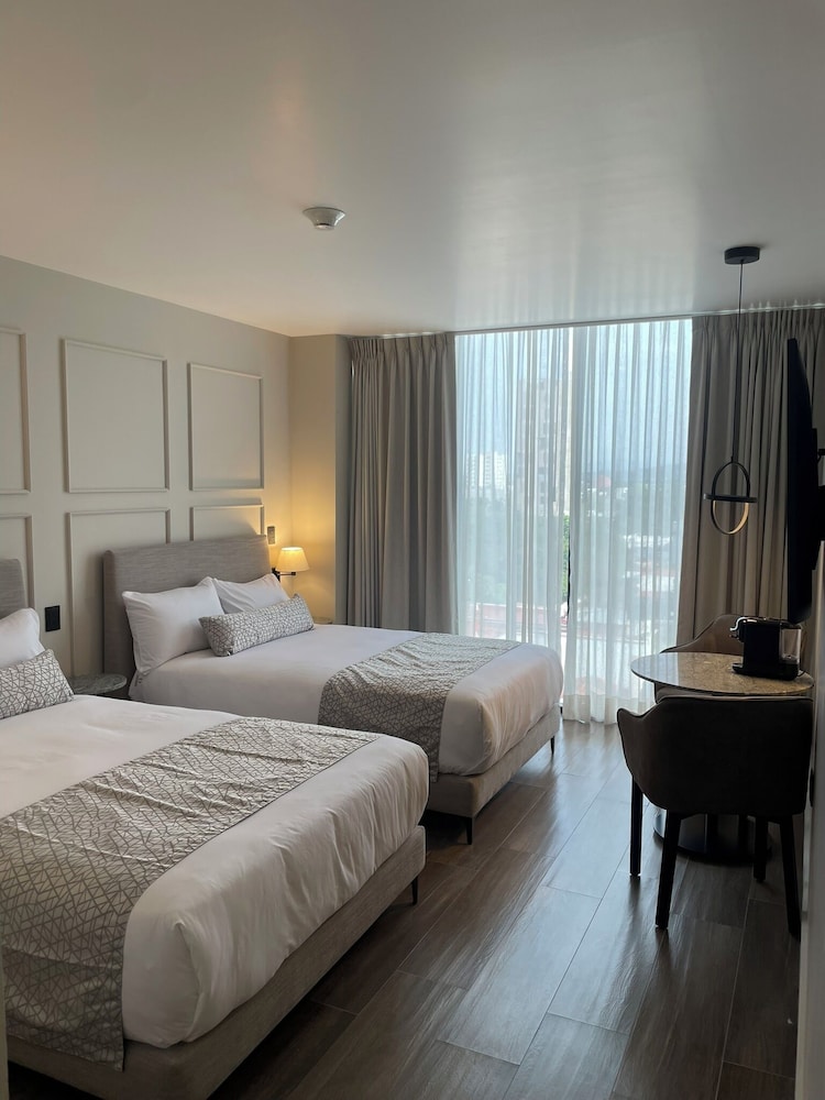Deluxe Double Room, 2 Double Beds, City View