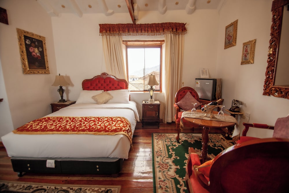 Standard Room, 1 Queen Bed photo 2