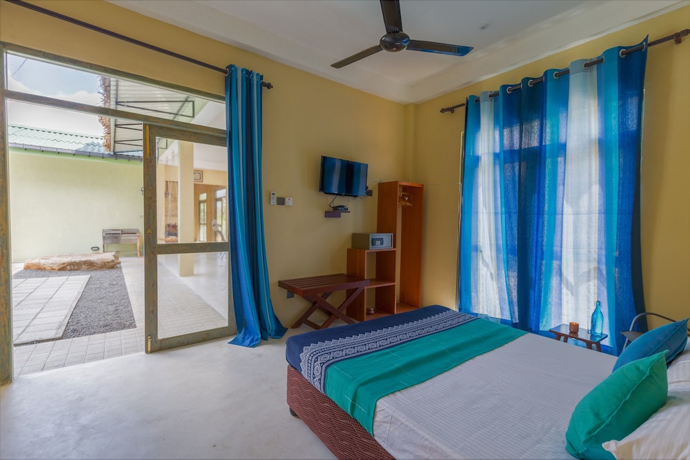 Comfort Villa, 2 Bedrooms, Accessible, Pool View photo 3