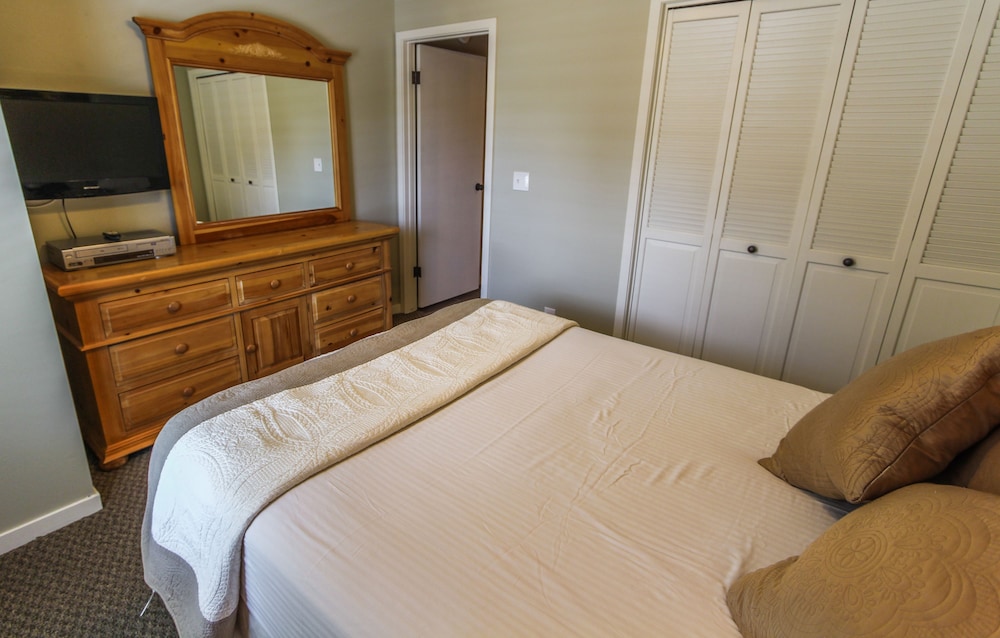 Room, 2 Bedrooms photo 2