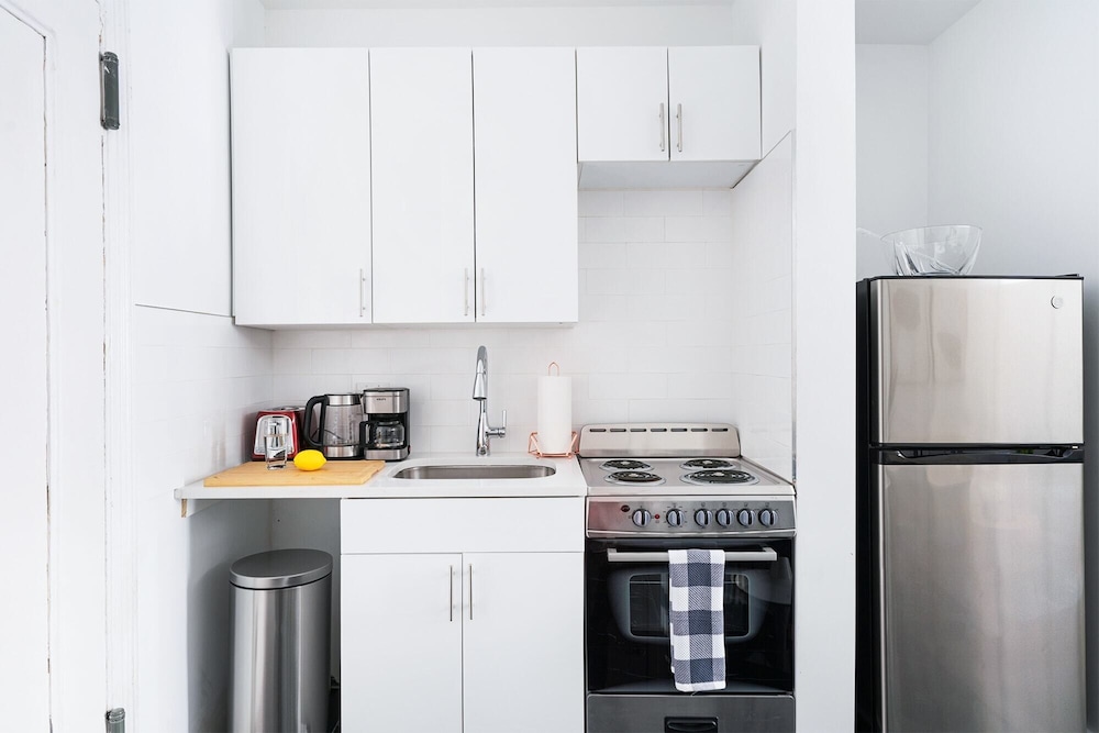Apartment, 1 Bedroom, Non Smoking, Pets Allowed photo 3