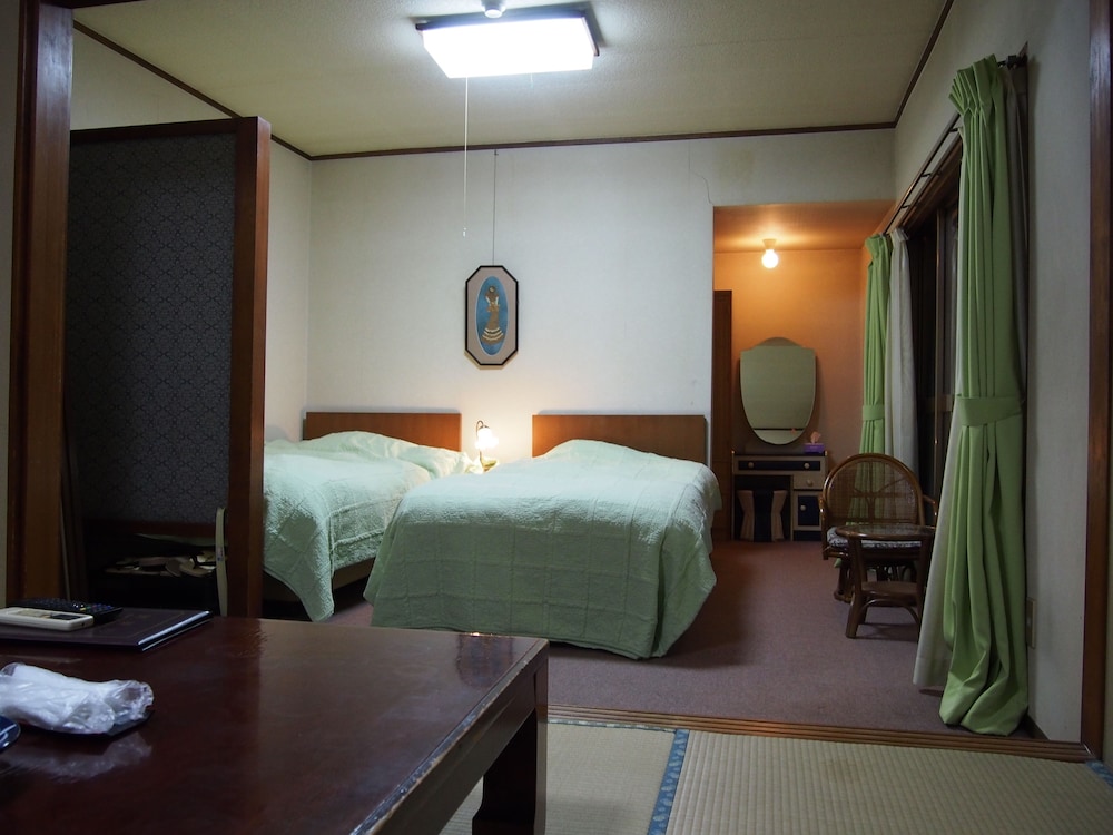 Family Room with Tatami Area and Private Bathroom photo 1