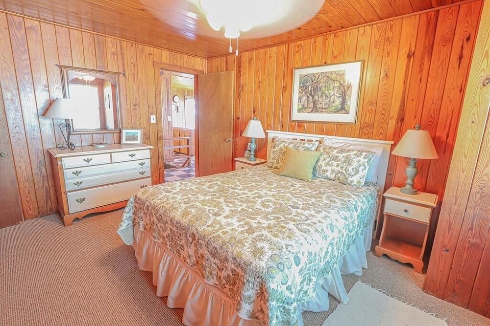 House, 5 Bedrooms photo 3