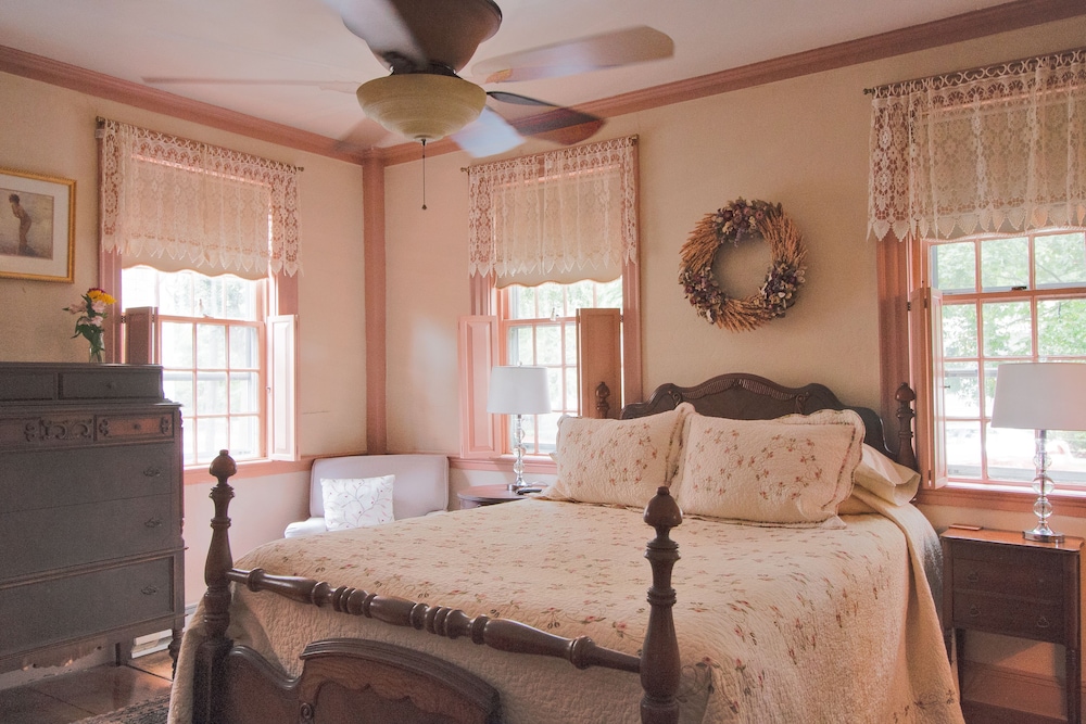 Blithewold Room photo 1
