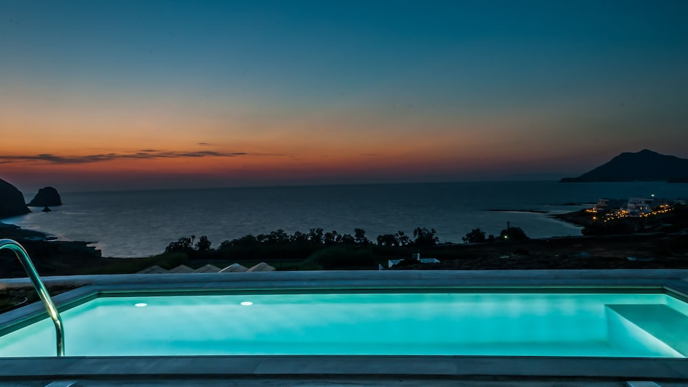 Suite, Private Pool (Milos breeze) photo 2