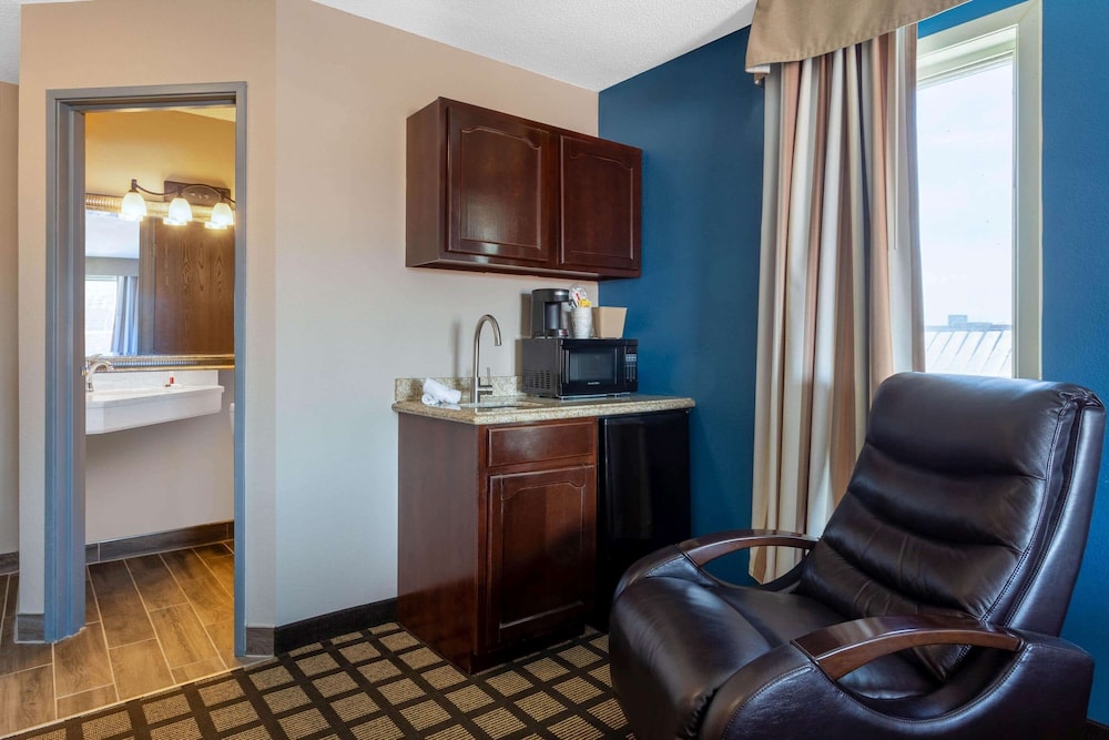 Efficiency, Room, 2 Queen Beds, Non Smoking - Photo 3