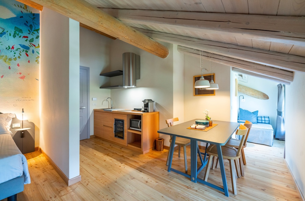 Condo, Mountain View, Annex Building photo 2