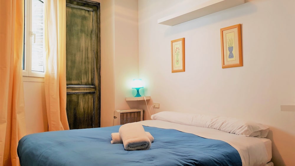 Apartamento Superior, 3 Dormitorios, Vista a la Montaña, en la ladera (Plaza de Andalucía)