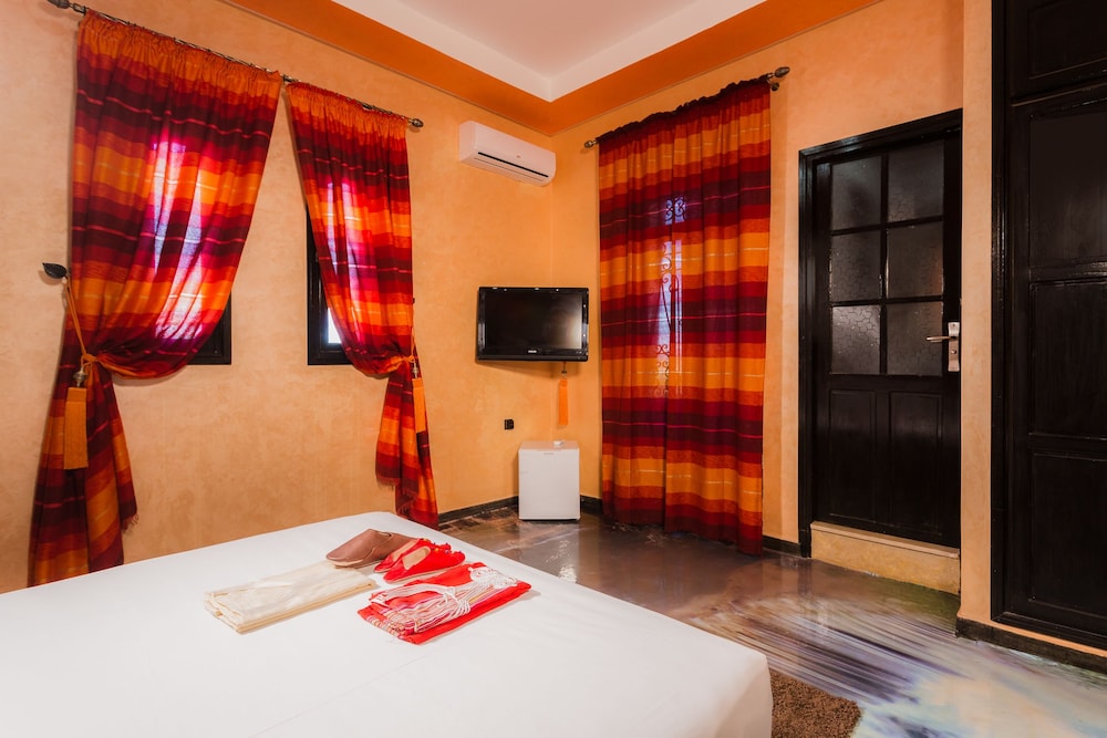 Standard Double Room, Balcony, Mountain View photo 3
