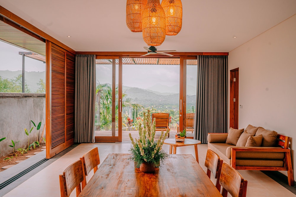 Romantic Villa, 1 King Bed, Hill View photo 3