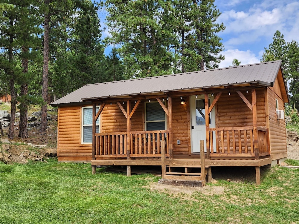 Honeymoon Cabin