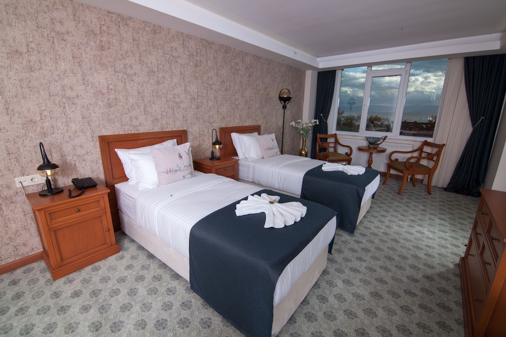 Standard Double or Twin Room, Non Smoking - Photo 16