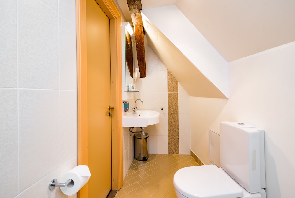 Deluxe Double or Twin Room (free parking included) - Photo 17
